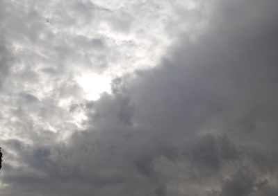 Porto Velho ter&aacute; m&aacute;ximas de at&eacute; 34&deg;C e possibilidade de chuva entre a tarde e a noite