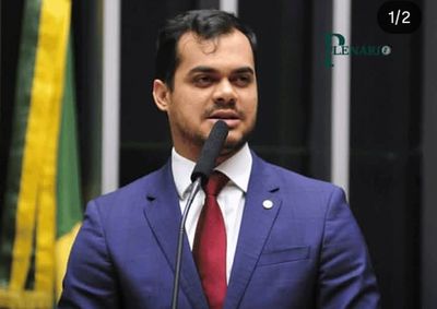 Coliga&ccedil;&atilde;o formada por PT, PCdoB e PV ter&aacute; Luiz Carlos Teodoro como vice