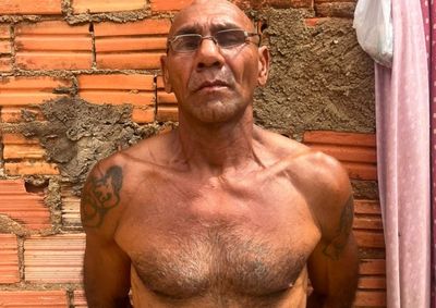 O suspeito havia deixado o regime fechado e cumpria pena em liberdade monitorada 

