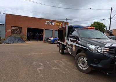 Marido da v&iacute;tima &eacute; apontado como principal suspeito e &eacute; procurado pela pol&iacute;cia