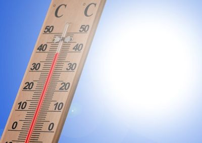 Capital ter&aacute; forte calor e possibilidade de pancadas de chuva isoladas nesta segunda (31).