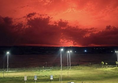 Ventania atingiu feiras e outros pontos de Porto Velho antes da chuva forte