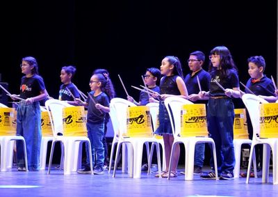 Artistas das zonas Sul e Leste poder&atilde;o disputar premia&ccedil;&atilde;o e vaga no palco da festa da cidade