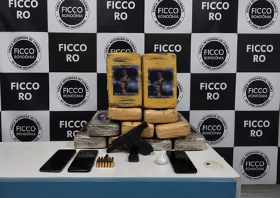 Dois suspeitos eram procurados pela Justi&ccedil;a e um deles estava foragido do sistema prisional.