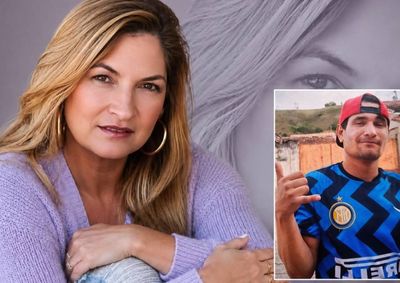 Professora de 63 anos foi agredida e assassinada dentro de casa. Corpo arrastado e deixado no banheiro
