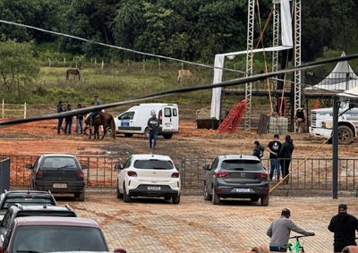 Funcion&aacute;rio de empresa terceirizada prestava servi&ccedil;o ap&oacute;s o fim do evento. Pol&iacute;cia Civil investiga as circunst&acirc;ncias do acidente
