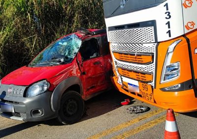 Colis&atilde;o foi em trecho pr&oacute;ximo a Pouso Alegre, nas imedia&ccedil;&otilde;es do acesso ao bairro Cajuru