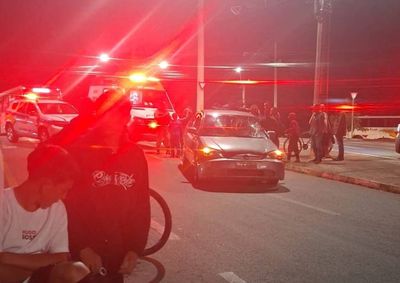 V&iacute;tima de 55 anos precisou ser intubada no local e foi levada ao Hospital Samuel Lib&acirc;nio. Motorista permaneceu na cena e colaborou com a ocorr&ecirc;ncia.

