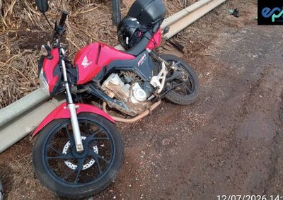 Homem de 50 anos perdeu o controle da motocicleta e morreu no local; causas do acidente ser&atilde;o investigadas