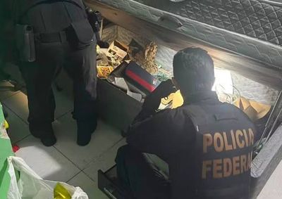 Opera&ccedil;&atilde;o cumpriu mandado de busca e apreens&atilde;o na casa de um suspeito em Tr&ecirc;s Cora&ccedil;&otilde;es