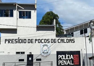 Ela foi levada com escoria&ccedil;&otilde;es para atendimento hospitalar na Santa Casa da cidade