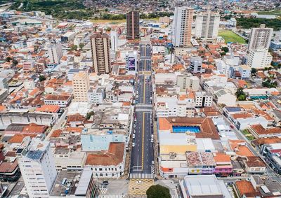 Munic&iacute;pio ocupa o 9&ordm; lugar em Minas no 1&ordm; semestre e &eacute; 6&ordm; nos &uacute;ltimos 12 meses, com quase 2 mil vagas criadas em 2026