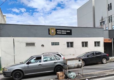 Cad&aacute;ver seria de pessoa em situa&ccedil;&atilde;o de rua. Caso est&aacute; sendo investigado pela pol&iacute;cia