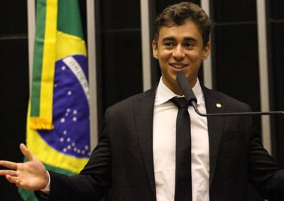 Visitas come&ccedil;am ao meio-dia de quinta-feira e se estendem at&eacute; &agrave; noite de s&aacute;bado