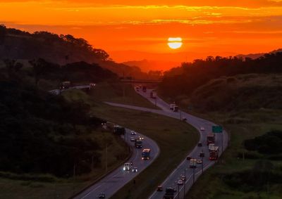 Concession&aacute;ria refor&ccedil;a opera&ccedil;&otilde;es e orienta motoristas sobre hor&aacute;rios de pico para o per&iacute;odo do 7 de Setembro