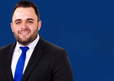 Lucas Walace, de Silvian&oacute;polis, morreu no local.  Condutora do carro foi retirada das ferragens e foi levada ao Hospital Samuel Lib&acirc;nio
