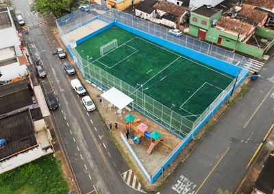 Quadra revitalizada foi entregue aos moradores na manh&atilde; desta quinta-feira