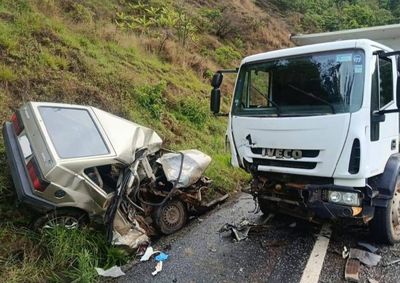 Condutor invadiu a contram&atilde;o e bateu de frente contra caminh&atilde;o, em Andradas. Teste do baf&ocirc;metro apontou 0,87 mg/L de &aacute;lcool