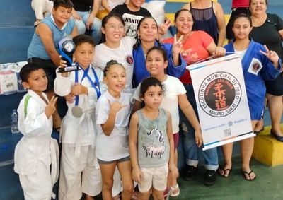 Ilha Verão Esportivo - Inscrições para o Festival de Surf e o Torneio de  Beach Tênnis podem ser feitas até às 17h - Prefeitura de Ilha Comprida