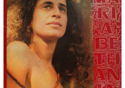Exposi&ccedil;&atilde;o abre nesta segunda-feira, dia 1&ordm;, e conta com algumas capas de vinil de trabalhos da artista ao longo dos 60 anos de carreira. 