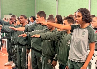 Estudantes do 5&ordm; ano de quatro escolas municipais participaram do programa desenvolvido pela Pol&iacute;cia Militar, 