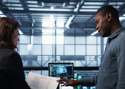 O acesso de empresas menores &agrave;s tecnologias vem beneficiando a produtividade, a gest&atilde;o, a redu&ccedil;&atilde;o de custo e a competitividade com organiza&ccedil;&otilde;es maiores