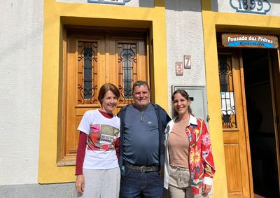 Sol Barreto e Marcela Montrazi estiveram no local para conhecer a estrutura e alinhar possibilidades de hospedagem para editoras participantes.