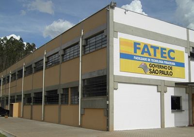 Interessados t&ecirc;m at&eacute; &agrave;s 20h de hoje (8) para se inscrever no vestibular do segundo semestre de 2026