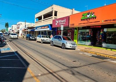 Orienta&ccedil;&atilde;o informa como deve funcionar o com&eacute;rcio local durante o feriado estadual da Revolu&ccedil;&atilde;o Constitucionalista e o feriado de anivers&aacute;rio da cidade.