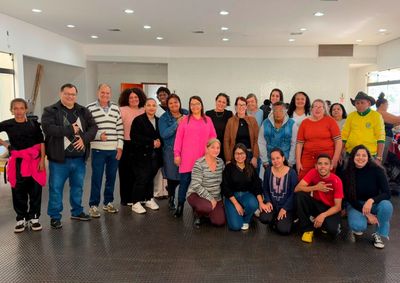 A&ccedil;&atilde;o promovida pela Assist&ecirc;ncia Social, com apoio de parceiros, distribuiu roupas e cobertores para 323 fam&iacute;lias durante o inverno