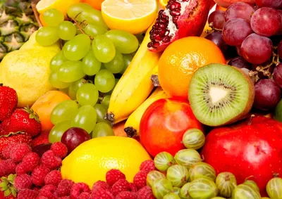 No inverno, frutas t&iacute;picas da &eacute;poca costumam estar mais frescas e com pre&ccedil;os mais acess&iacute;veis, al&eacute;m de contribu&iacute;rem para uma alimenta&ccedil;&atilde;o equilibrada.