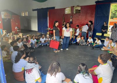 Evento re&uacute;ne editoras e escritores de diferentes estados e do Peru na Esta&ccedil;&atilde;o Ferrovi&aacute;ria; programa&ccedil;&atilde;o teve participa&ccedil;&atilde;o de alunos da rede municipal