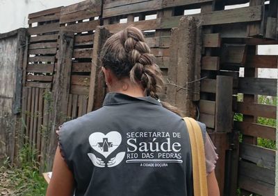 Mais de 50 im&oacute;veis foram inspecionados durante a a&ccedil;&atilde;o; dois locais receberam notifica&ccedil;&otilde;es da Vigil&acirc;ncia Sanit&aacute;ria
