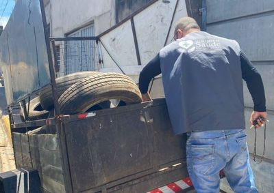Moradores podem denunciar im&oacute;veis e terrenos com &aacute;gua parada, entulho, pneus, mato alto e outras situa&ccedil;&otilde;es que representem risco &agrave; sa&uacute;de p&uacute;blica