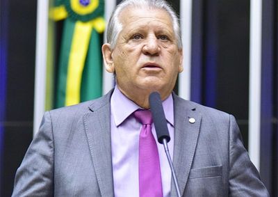 Em seu parecer, Sperafico defende a proposta como essencial para garantir seguran&ccedil;a jur&iacute;dica aos produtores rurais e promover o desenvolvimento do pa&iacute;s