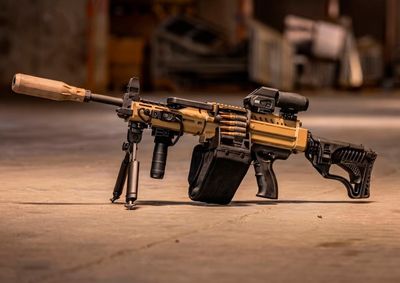 S&atilde;o quatro unidades do modelo IWI Negev, fabricado em Israel. O armamento &eacute; uma metralhadora leve, utilizado em mais de 60 pa&iacute;ses