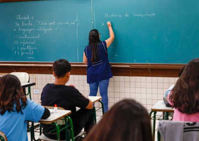Profissionais aprovados em concurso p&uacute;blico v&atilde;o tomar posse em julho e come&ccedil;am a atuar nas escolas estaduais no dia 23