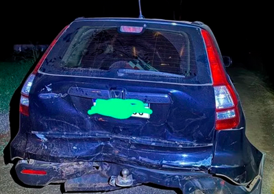 Motorista do Fiesta, um homem de 67 anos foi encaminhado para atendimento m&eacute;dico ap&oacute;s bater na traseira de uma Honda CR-V