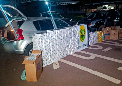 Suspeito foi abordado ap&oacute;s atitude considerada suspeita; carga estava no carro e em uma resid&ecirc;ncia e acabou encaminhada &agrave; Receita Federal