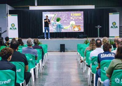 Evento contou com rodada de neg&oacute;cios, a&ccedil;&otilde;es de relacionamento e palestra voltada ao desenvolvimento pessoal e empresarial