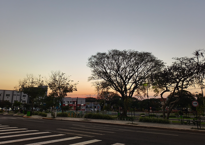 Munic&iacute;pio ter&aacute; amanhecer ameno, tarde quente e sem previs&atilde;o de chuva, segundo o Simepar