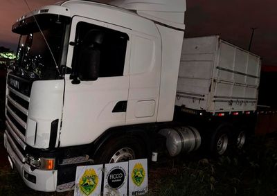 Carga encontrada em semirreboque foi avaliada em R$ 8,8 milh&otilde;es; Motorista de 51 anos foi preso