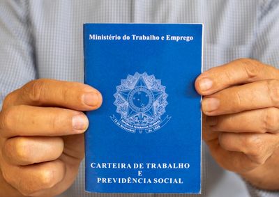 Os cargos contemplam diversos setores da economia local e h&aacute; op&ccedil;&otilde;es para in&iacute;cio imediato