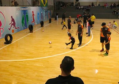 Atividade promovida pela Secretaria Municipal de Esportes e Lazer proporcionou momentos de integra&ccedil;&atilde;o e divers&atilde;o 