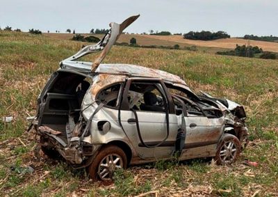 Acidente envolveu um Fusca e uma Renault Scenic; v&iacute;tima, de 38 anos, chegou a ser socorrida pelo SAMU