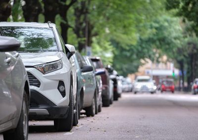 Cronograma segue o final da placa e motoristas devem regularizar d&eacute;bitos para obter o documento obrigat&oacute;rio de circula&ccedil;&atilde;o