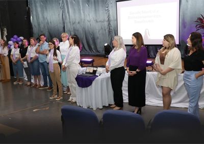 Encontro integrou a programa&ccedil;&atilde;o do Agosto Lil&aacute;s e reuniu mulheres para uma noite de informa&ccedil;&atilde;o, conscientiza&ccedil;&atilde;o e fortalecimento
