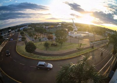Temperaturas variam entre 13&deg;C e 23&deg;C nesta segunda, com tempo est&aacute;vel e aumento gradual da nebulosidade ao longo do dia