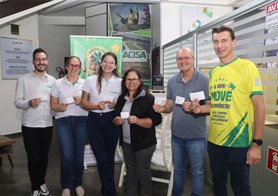 Nove consumidores foram contemplados com vales-compras de R$ 250 a R$ 1 mil; campanha ter&aacute; outros quatro sorteios 