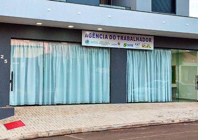 &Eacute; necess&aacute;rio que os interessados compare&ccedil;am presencialmente na ag&ecirc;ncia tendo em m&atilde;os os documentos pessoais da Carteira de Trabalho, RG e CPF